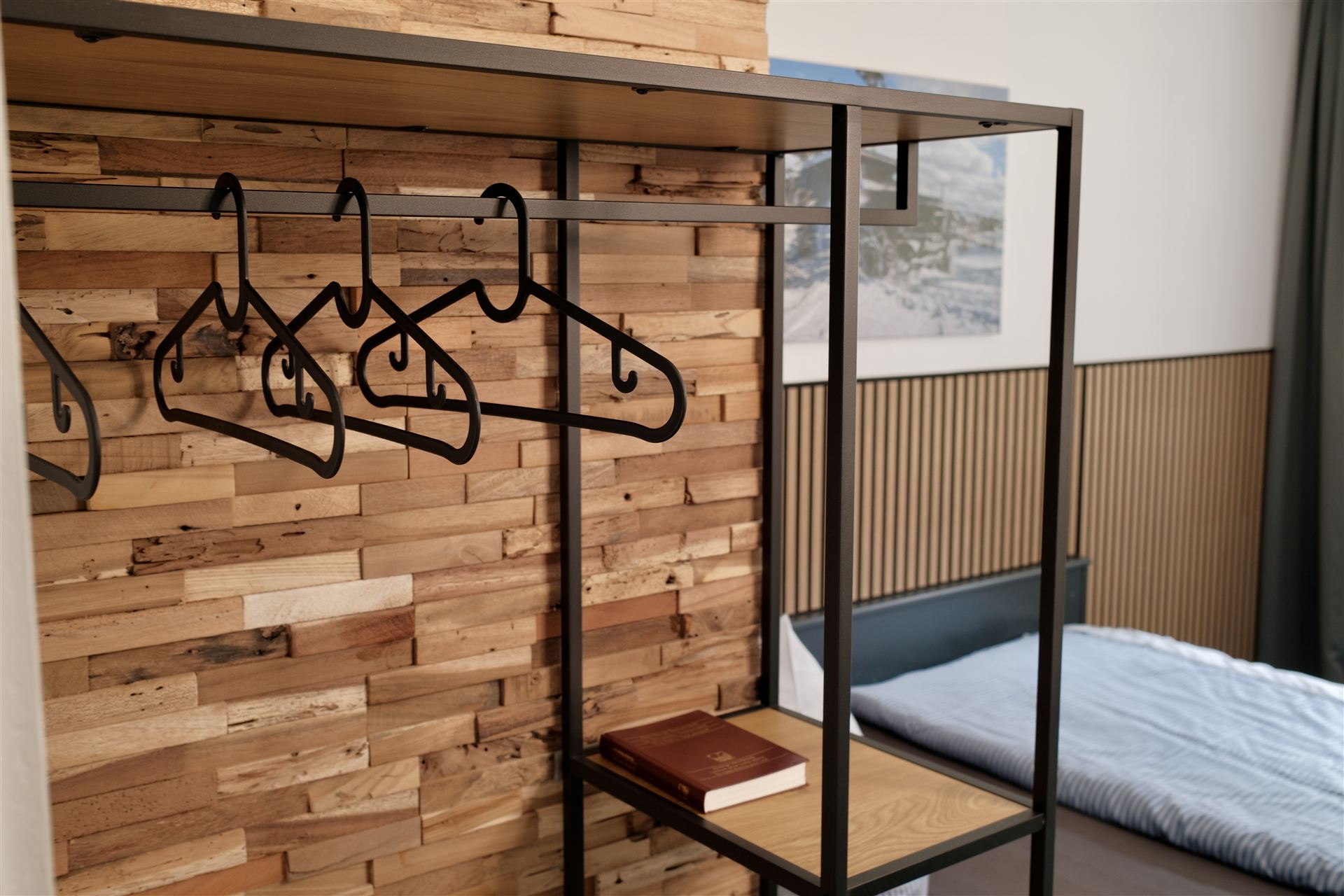Zimmer 10 · Doppelzimmer mit Eckdusche, Bild 3
